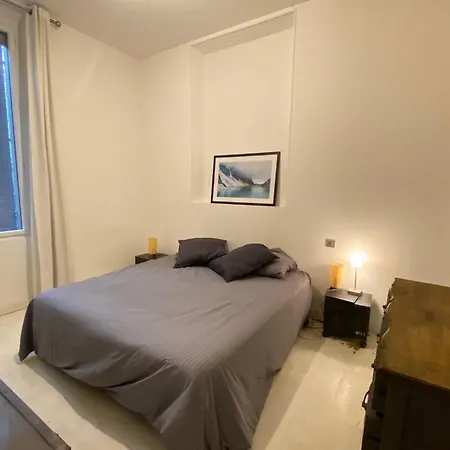 06bi2 - Beautiful With Garden And Terrace *