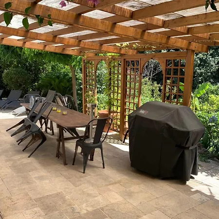 06bi2 - Beautiful With Garden And Terrace *